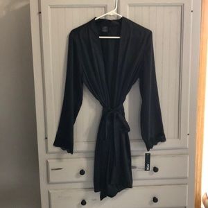 NWT Apt. 9 Size M Silk Robe